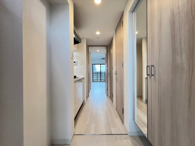 S-RESIDENCE難波大国町Tresの玄関