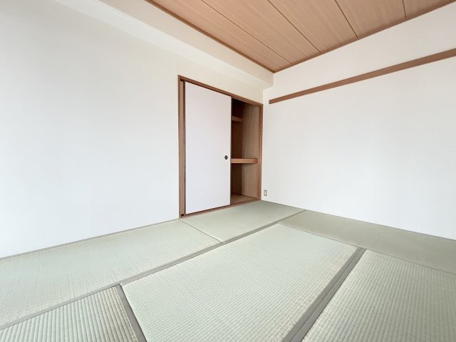 マインズ・コム神崎川の和室