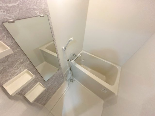 S-RESIDENCE新大阪駅前の浴室