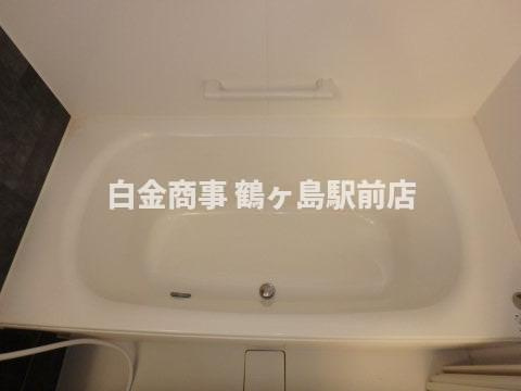 アザレアの浴室|同じ物件の別の部屋の写真になります