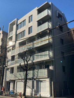 【外観】 | 鉄筋コンクリート造のがっちりとした建物。