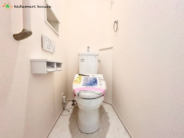 蓮田市関山3丁目　新築戸建　ブルーミング01のトイレ