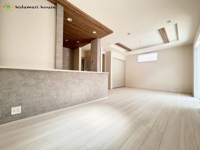 蓮田市関山3丁目　新築戸建　ブルーミング01のダイニング