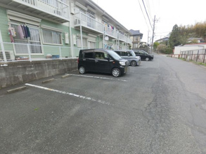 【駐車場】