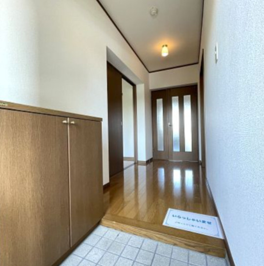 熊本市中央区帯山７丁目の賃貸マンションのエントランス|建物の内部です