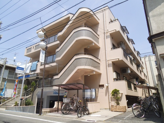 メゾンドラモーヌ