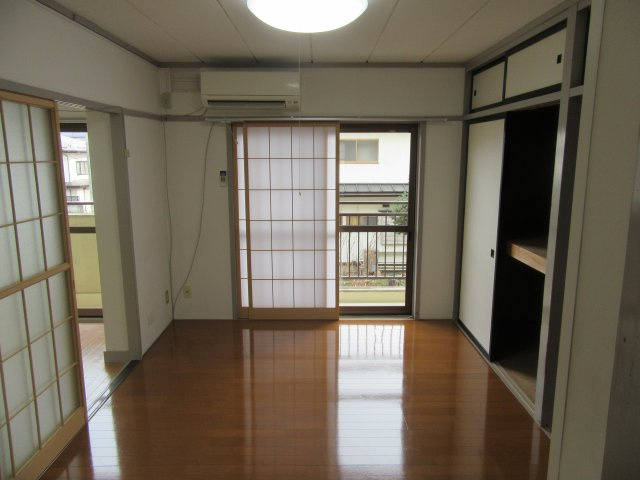秀山ビルの居間・リビング|サンプル写真になります。