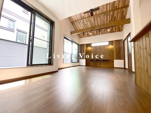 【仲介手数料０円】茅ヶ崎市香川1丁目　新築一戸建ての居間・リビング|茅ヶ崎市香川1丁目　新築一戸建て