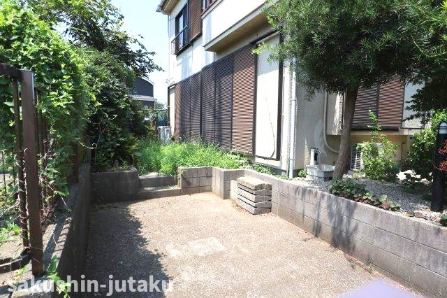 勝田台２丁目　中古戸建の駐車場|カースペース１台
