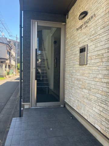 Passage HAZAWAのエントランス
