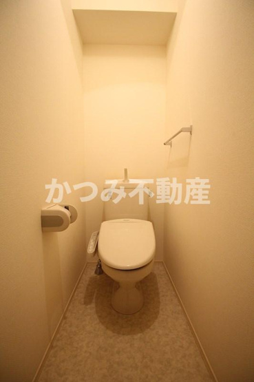 【トイレ】 | シュペリュール（D-ROOM） | 温水洗浄便座付き（別号室参考写真）