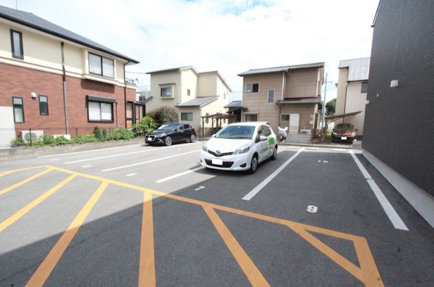 熊本市東区小山２丁目のアパートの駐車場