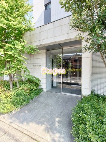 プレリュード桜木町のエントランス