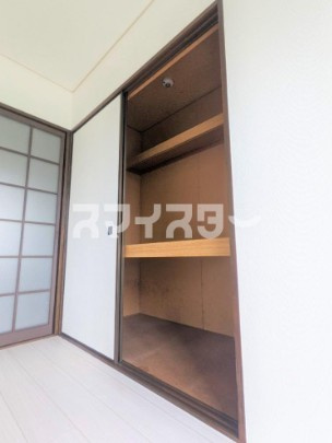 八王子市美山町のアパートの収納