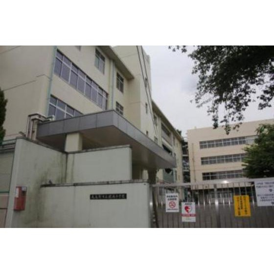 Ｋ－ＣＵＢＥの周辺|小学校「武蔵野市立境南小学校まで819ｍ」