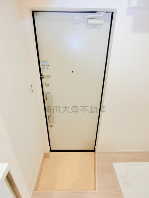 Lilas Terrace西糀谷(リラ　テラス西糀谷の玄関
