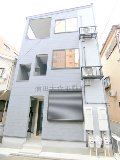 Lilas Terrace西糀谷(リラ　テラス西糀谷の外観|2026年7月築　木造地上3階建て総戸数8戸オートロック宅配BOX付賃貸アパート！
東京都大田区西糀谷3丁目　京急空港線大鳥居駅徒歩5分、京急空港線糀谷駅徒歩9分