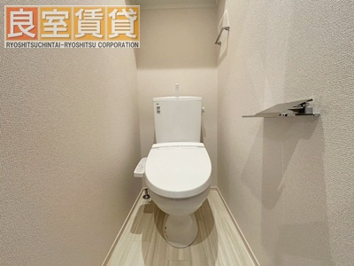 【トイレ】 | REGALEST鶴舞 | ※同仕様の類似写真を使用。
