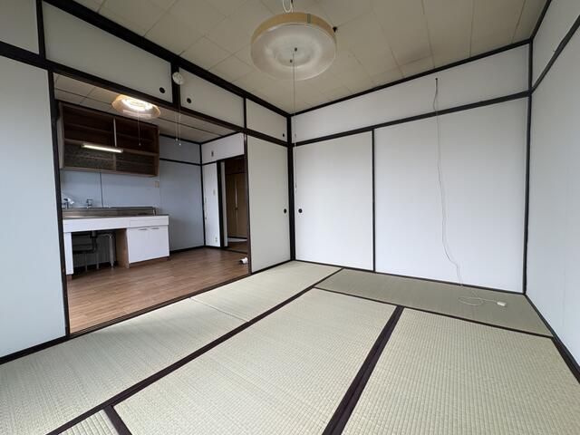 東高森団地１０号棟の内装