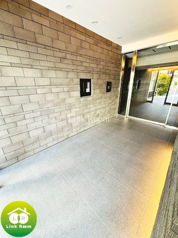 メイクスデザイン門前仲町ガーデンのエントランス