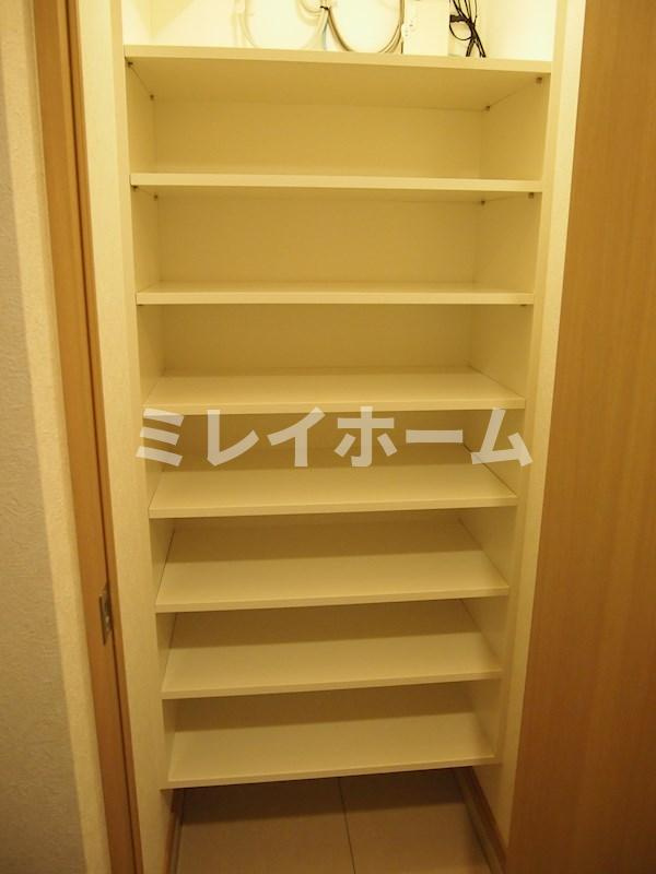 ルーブル東蒲田六番館の玄関