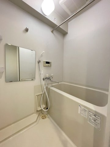 ブランノワール早稲田の浴室|落ち着いた空間のお風呂です