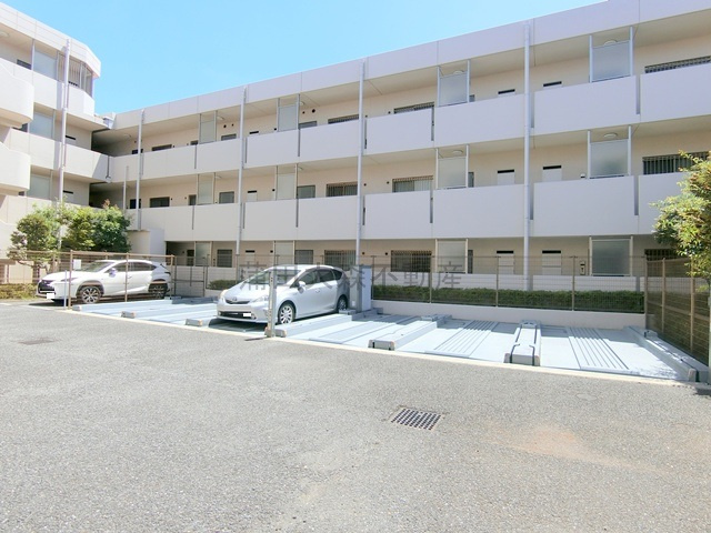 ご成約お客様向けの駐車場