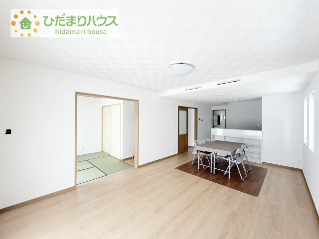 【居間・リビング】 | つくば市小野川　新築戸建　1号棟 | 大型テレビに大型ソファー(^^)どんなインテリアにしますか？