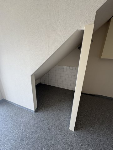 新河岸福田ビルの内装