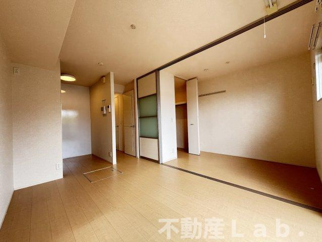 マイトレーヤの居間・リビング|※同一建物別号室のお写真です。