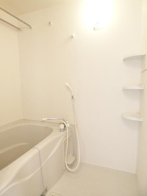 アルエット矢部の浴室