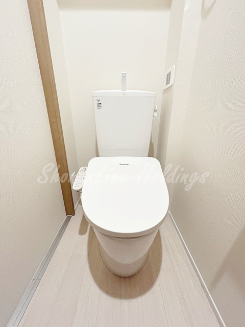 大和市上和田のアパートのトイレ