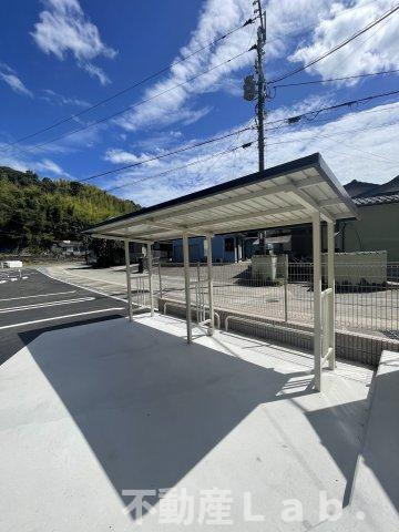 セレブ天草　A棟の駐車場