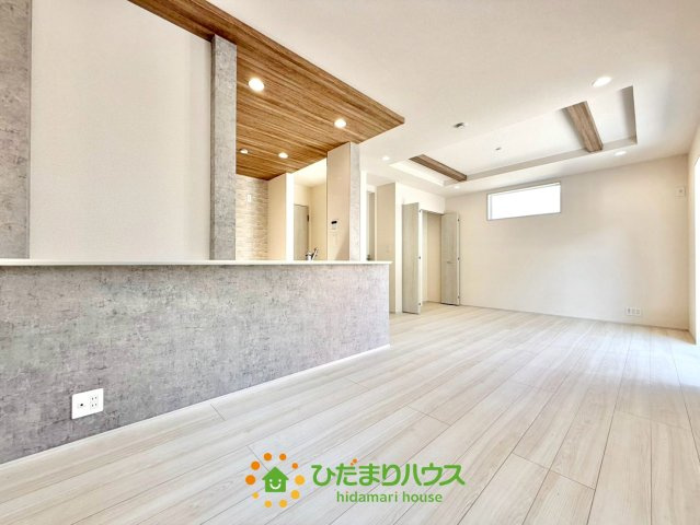 蓮田市関山3丁目　新築一戸建て　01の居間・リビング