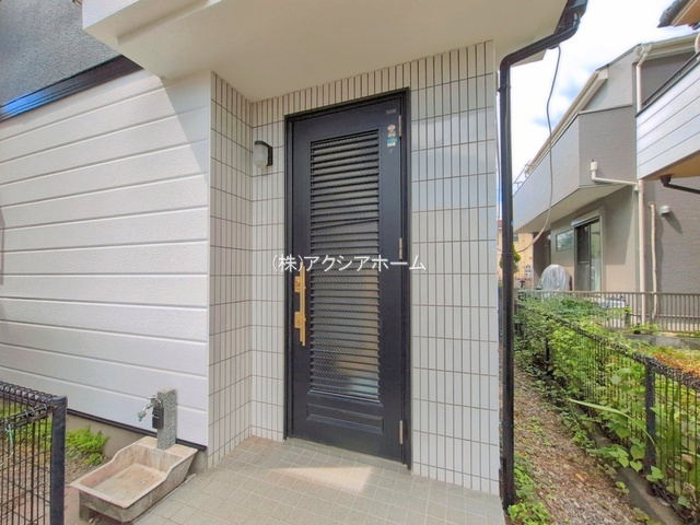 所沢市下安松　中古一戸建　～リフォーム実施～の玄関