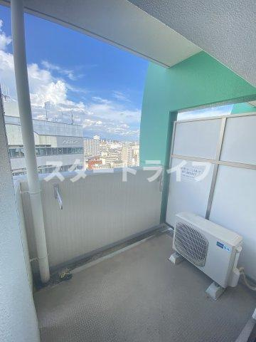 大阪市東淀川区東中島１丁目の賃貸マンションのバルコニー