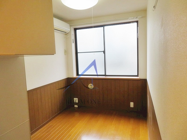 クレールメゾン代々木上原Ｂ棟 の居間・リビング|洋室のお部屋です。