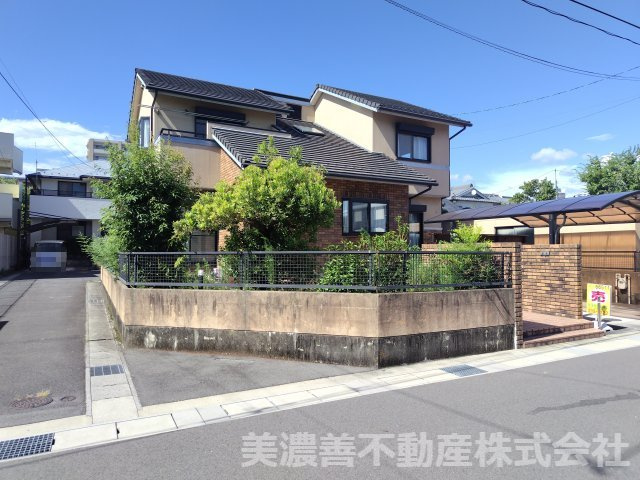 ６６５１１　岐阜市六条東中古戸建ての外観