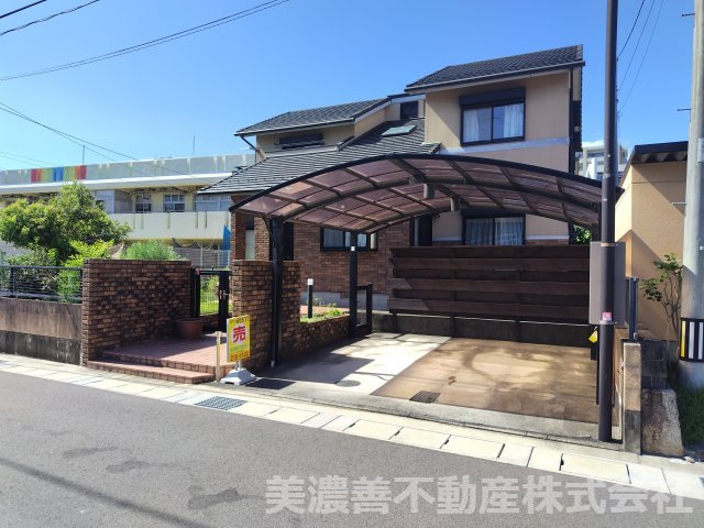 ６６５１１　岐阜市六条東中古戸建ての外観