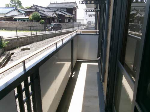 シャーメゾンふじ II棟のバルコニー