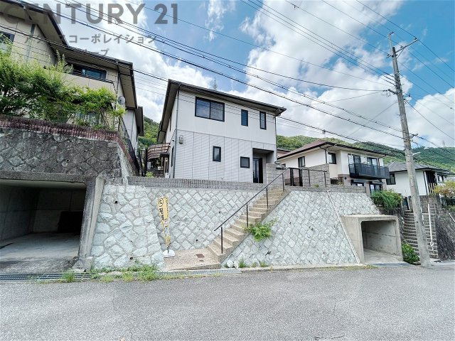 木造2階建て
