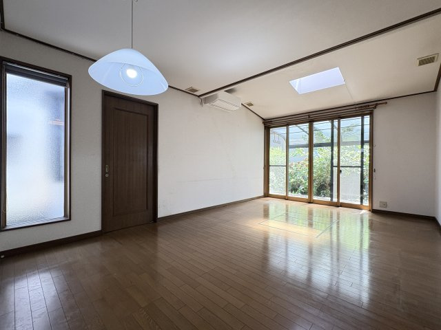 【居間・リビング】 | 北葛飾郡杉戸町大字杉戸　中古戸建