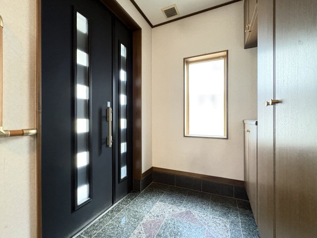 【玄関】 | 北葛飾郡杉戸町大字杉戸　中古戸建