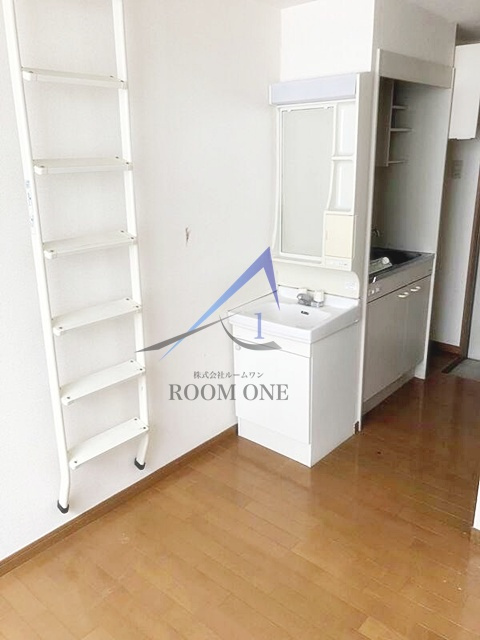 シェスタチャペルの居間・リビング|洋室のお部屋です。