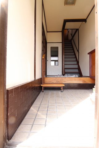 舞子台1丁目戸建の玄関