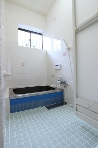 舞子台1丁目戸建の浴室