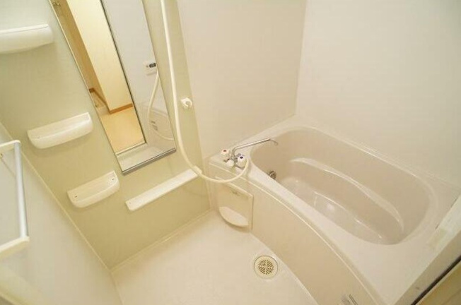 【浴室】 | カーバリーハウス | 別号室参考写真です