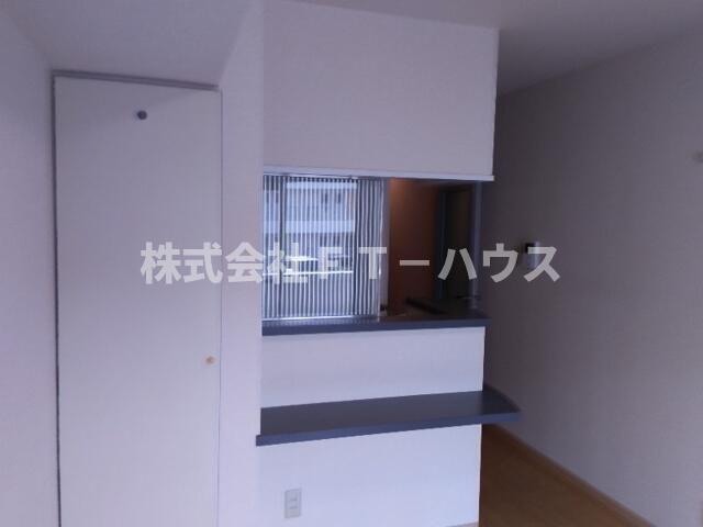 ローズガーデンＡ３２番館（Ａ－０３２）の寝室