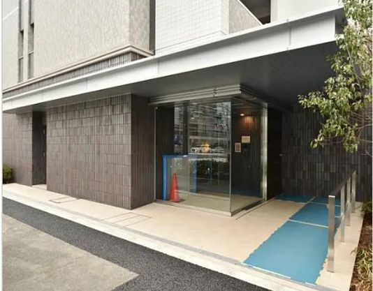 【エントランス】