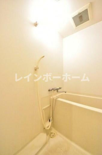 プライムレジデンス市川の浴室
